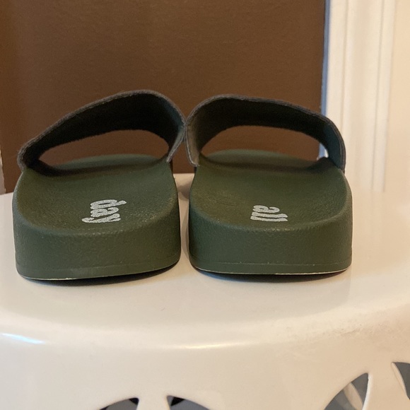 Pool slides😎 - Picture 5 of 7